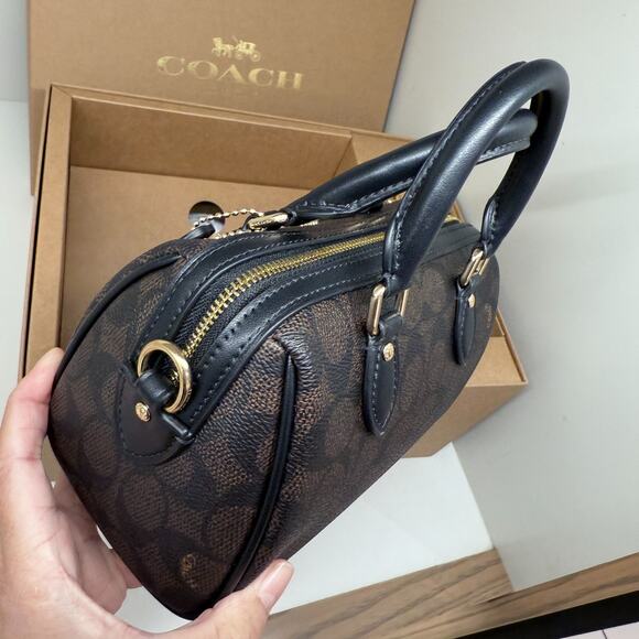 Coach Boxed Mini Rowan Crossbody Bag And Mirror Bag Charm Set CCL59 - Picture 4 of 13